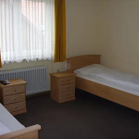 Gasthaus Zum Lamm 2*